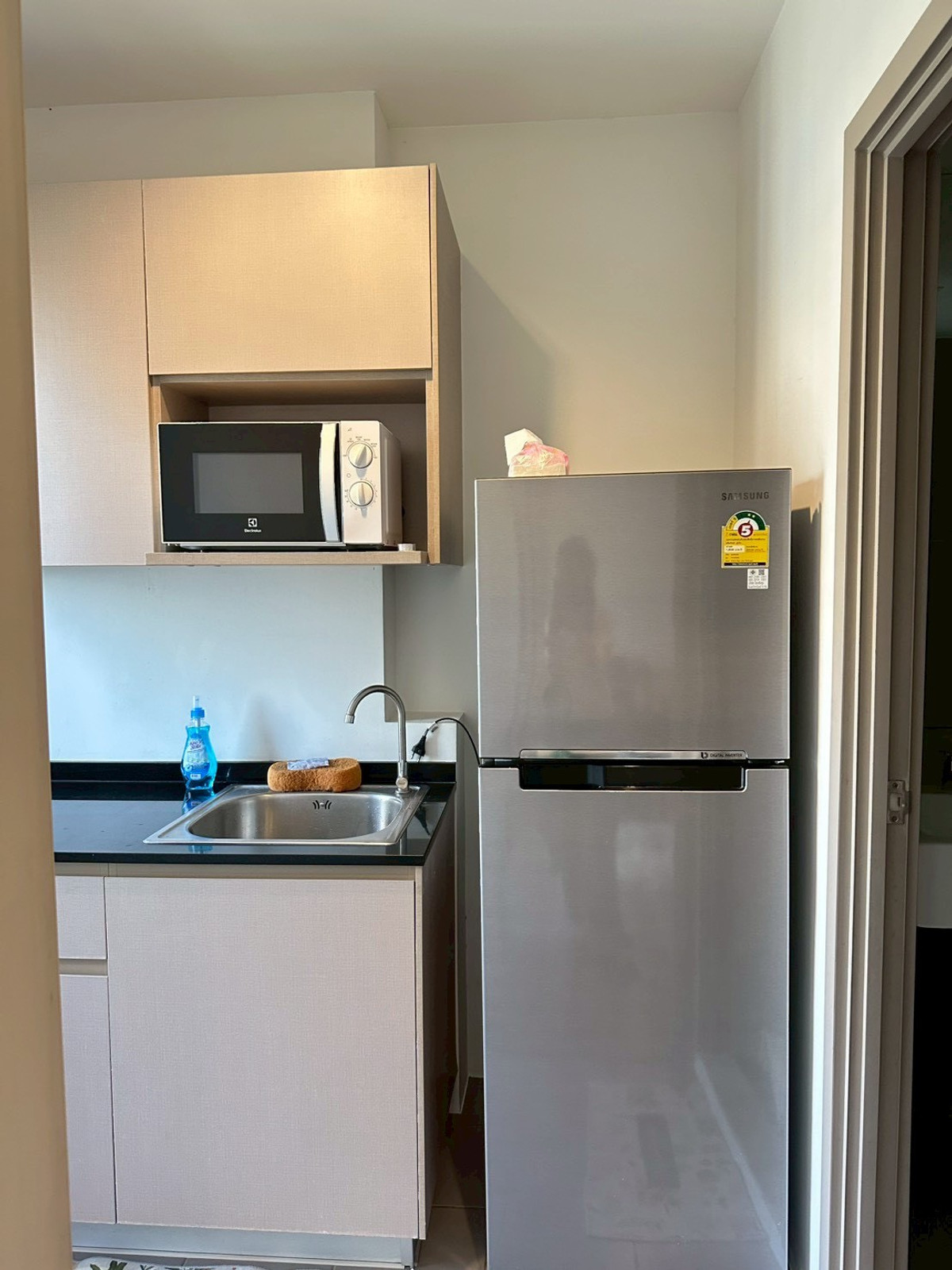 For RentCondoRattanathibet, Sanambinna : For rent, The Politant Rive, high floor, new room, fully furnished.