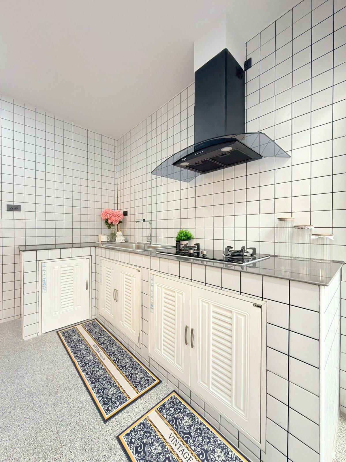 For SaleTownhomePattaya, Bangsaen, Chonburi : Siam Country Club - Soi Phonprapanimit 15 / 2 Bedrooms (FOR SALE) BEWN077