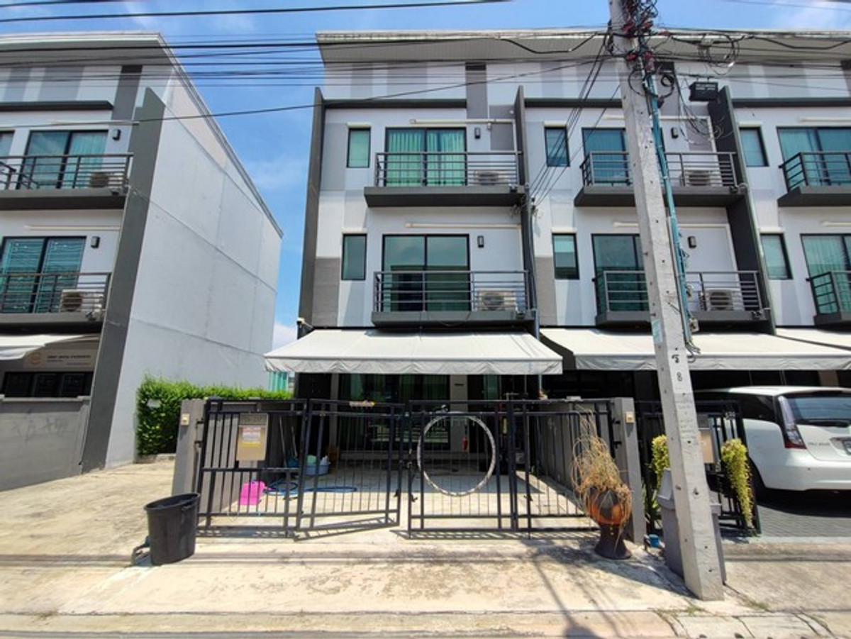 ให้เช่าทาวน์โฮม : ให้เช่าทาวน์โฮมโครงการบ้านกลางเมือง สาทร-สุขสวัสดิ์ 39 แอร์ เตียง ครัว พร้อมอยู่ 