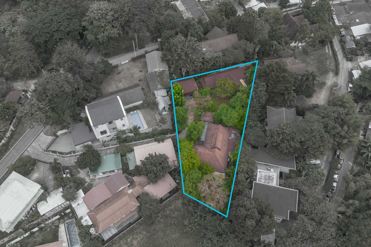 ขายบ้านเชียงใหม่ : บ้านรีสอร์ตหลายหลัง บนที่ดินขนาดใหญ่ ร่มรื่น ใกล้สนามบิน หนองควาย, เชียงใหม่