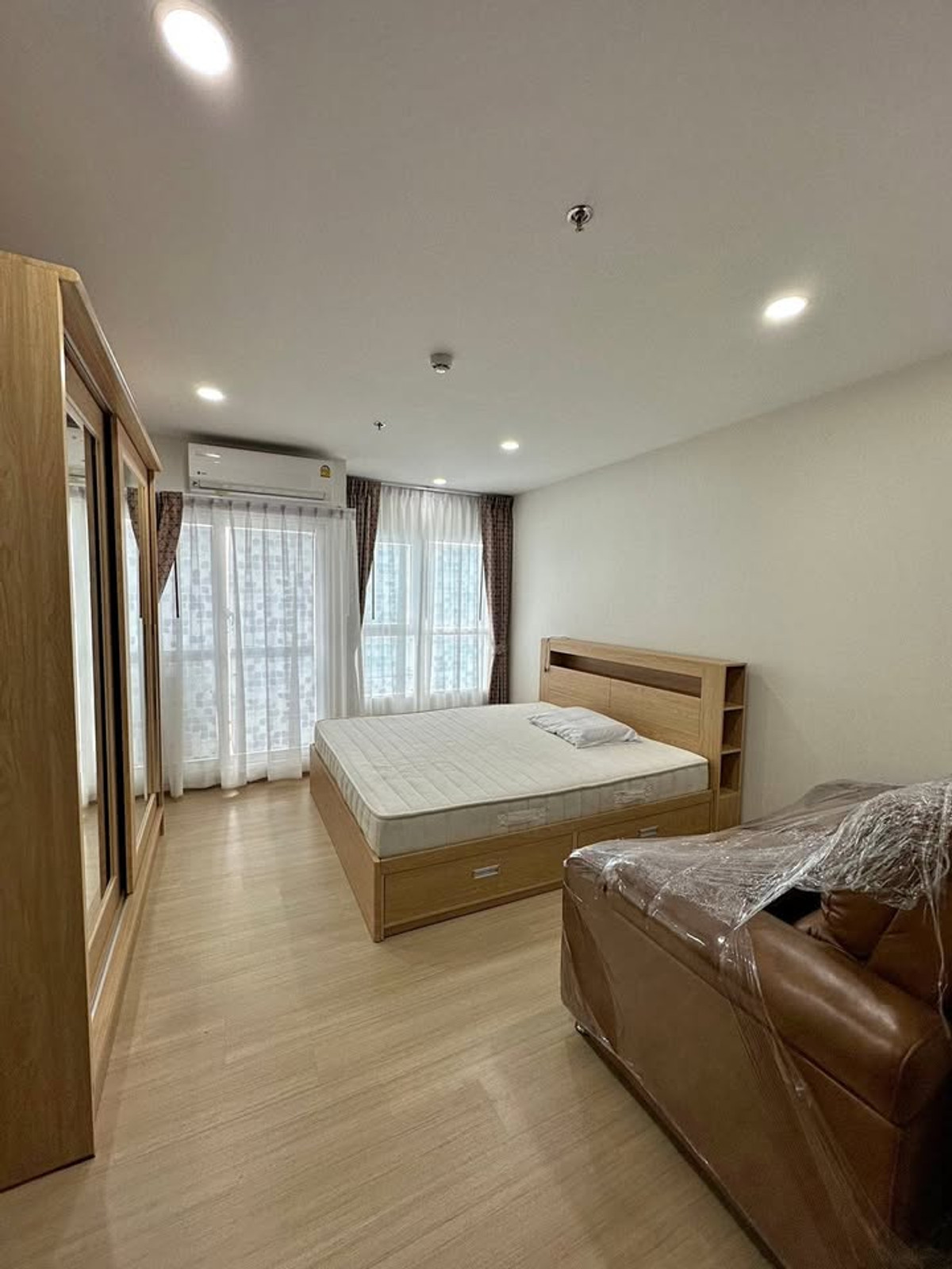 For RentCondoRamkhamhaeng, Hua Mak : 🔥 For rent Supalai Veranda Ramkhamhaeng 🔥 📍 Prime location in Ramkhamhaeng, near Ramkhamhaeng University 🎓