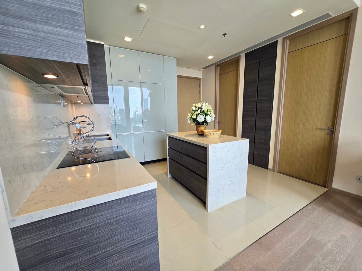 For RentCondoSukhumvit, Asoke, Thonglor : Condo for rent, The Esse Asoke, fully furnished. Ready to move in, beautiful view, no buildings blocking it.