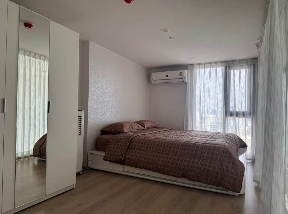 For RentCondoKhlongtoei, Kluaynamthai : For rent Life Rama4-Asoke ☎️ 0912322009