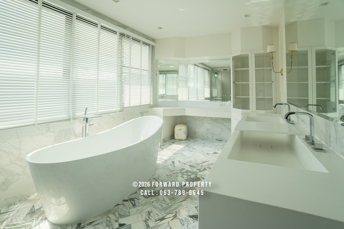 ให้เช่าโฮมออฟฟิศสุขุมวิท อโศก ทองหล่อ : ให้เช่าอาคาร 5 ชั้นทำเลทองหล่อ เหมาะสำหรับอยู่อาศัยหรือทำโฮมออฟฟิศ 