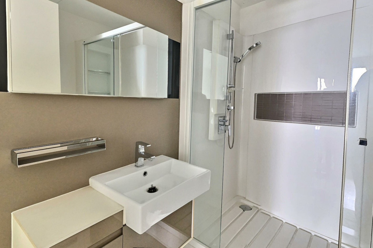 ขายคอนโดท่าพระ ตลาดพลู วุฒากาศ : 🏠✨ เดอะ รูม สาทร - ตากสิน | ขายคอนโด 1 ห้องนอน (HBH-ST-176)