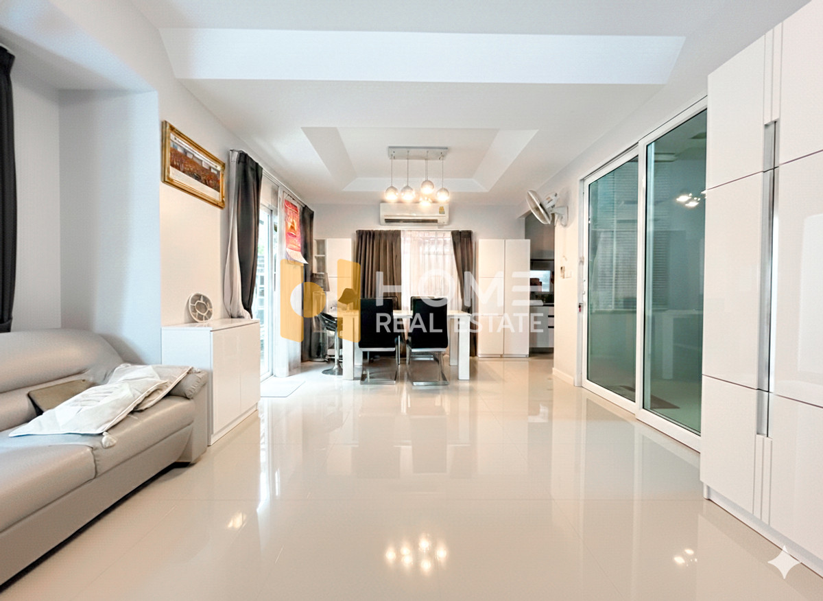 For SaleHouseLadkrabang, Suwannaphum Airport : Manthana Onnut - Wongwaen 4 / 3 Bedrooms (For Sale), Manthana Onnut - Wongwaen / 3 Bedrooms (FOR SALE) POON137