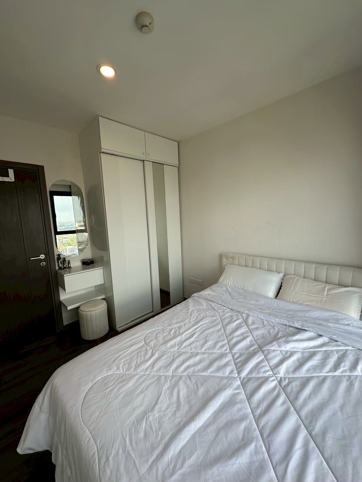 For SaleCondoOnnut, Udomsuk : 12K170269 - Condo for sale The Base Park West Sukhumvit 77, size 28.76 sq m, 33rd floor (Sell Condo The Base Park West Sukhumvit 77)