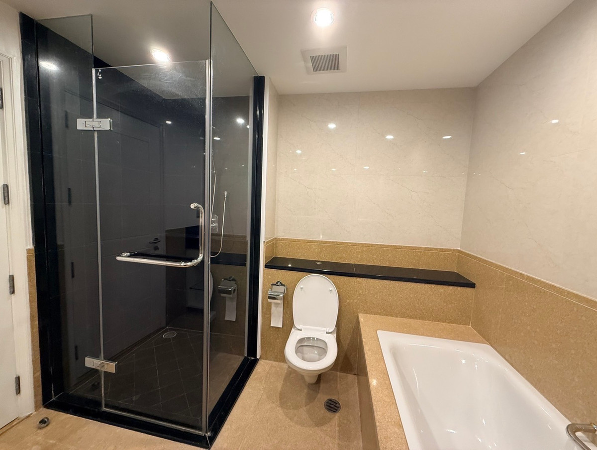 For RentCondoSathorn, Narathiwat : Condo for rent, Ascott Sathorn, near BTS St. Louis, near AIA building, beautiful room, newly renovated, ready to move in.