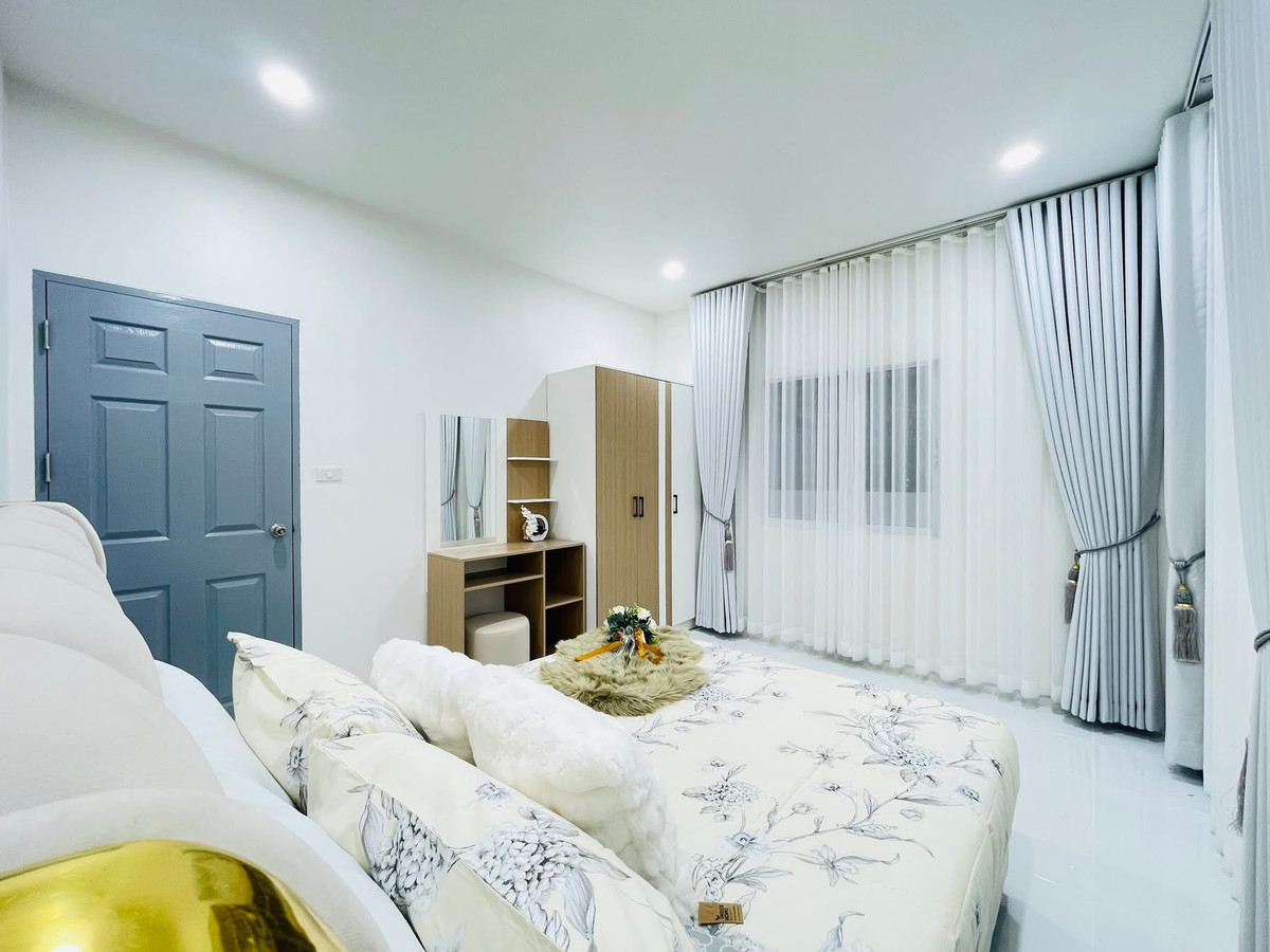 For SaleHousePattaya, Bangsaen, Chonburi : Ratanakorn Village 24 / 2 Bedrooms (FOR SALE) BEWN058