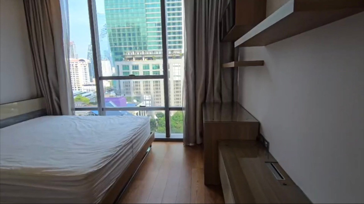 ให้เช่าคอนโดสาทร นราธิวาส : ปล่อยเช่าคอนโด เดอะ แบงค็อก สาทร ใกล้ BTS สุรศักดิ์ ห้องสวย Private Lift พร้อมเข้าอยู่