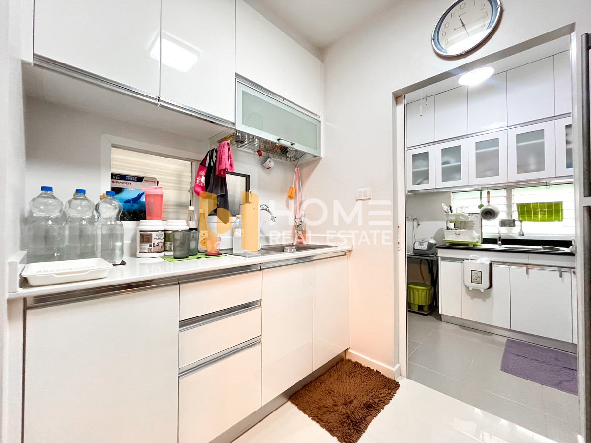 For SaleHouseLadkrabang, Suwannaphum Airport : Manthana Onnut - Wongwaen 4 / 3 Bedrooms (For Sale), Manthana Onnut - Wongwaen / 3 Bedrooms (FOR SALE) POON137