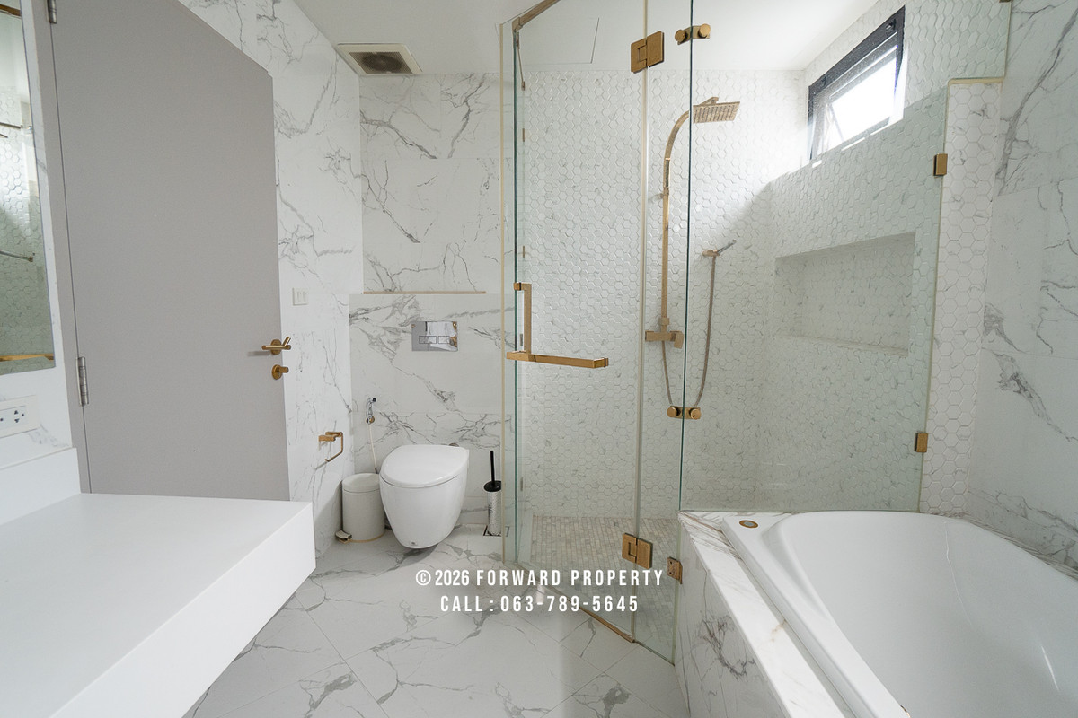 ให้เช่าโฮมออฟฟิศสุขุมวิท อโศก ทองหล่อ : ให้เช่าอาคาร 5 ชั้นทำเลทองหล่อ เหมาะสำหรับอยู่อาศัยหรือทำโฮมออฟฟิศ 