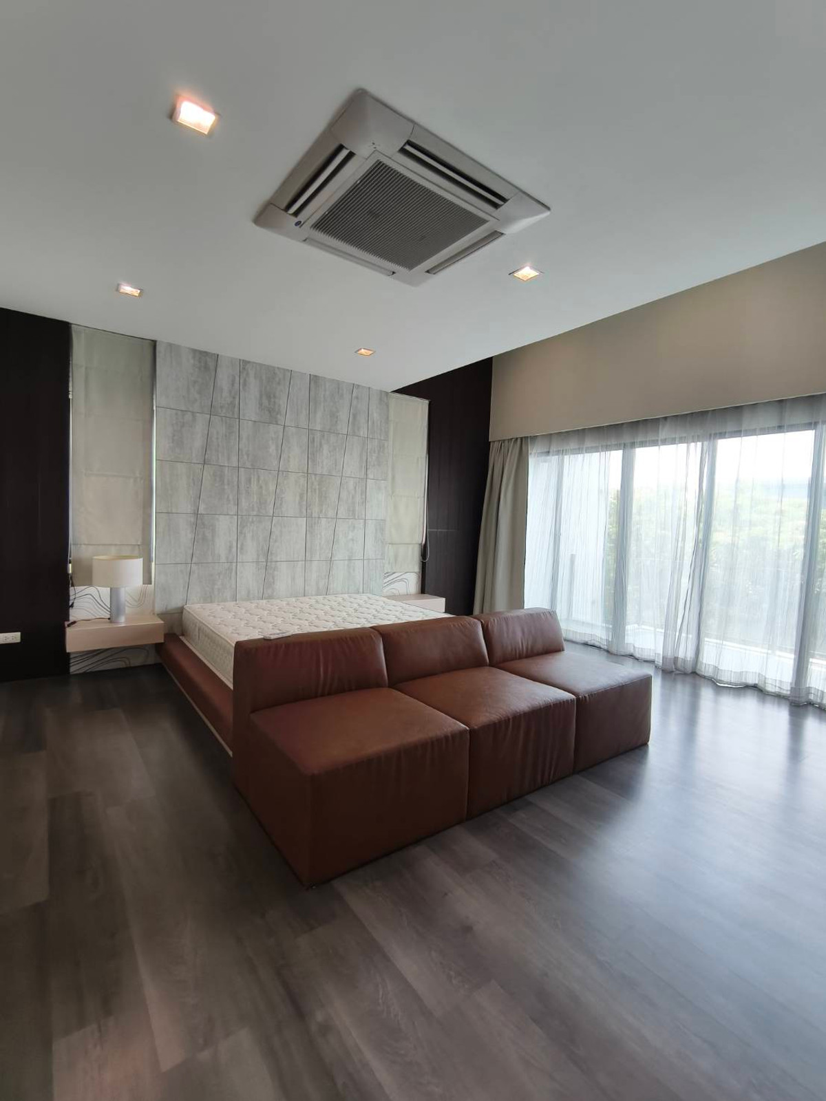 โฮมออฟฟิศบางนา แบริ่ง ลาซาล : ขาย/ให้เช่า โฮมออฟฟิศ 4 ชั้น Cascade Bangna (คาสเคด บางนา) 270 ตร.ม. ติดถนนใหญ่ ใกล้เมกาบางนา ที่จอดรถกว่า 300 คัน