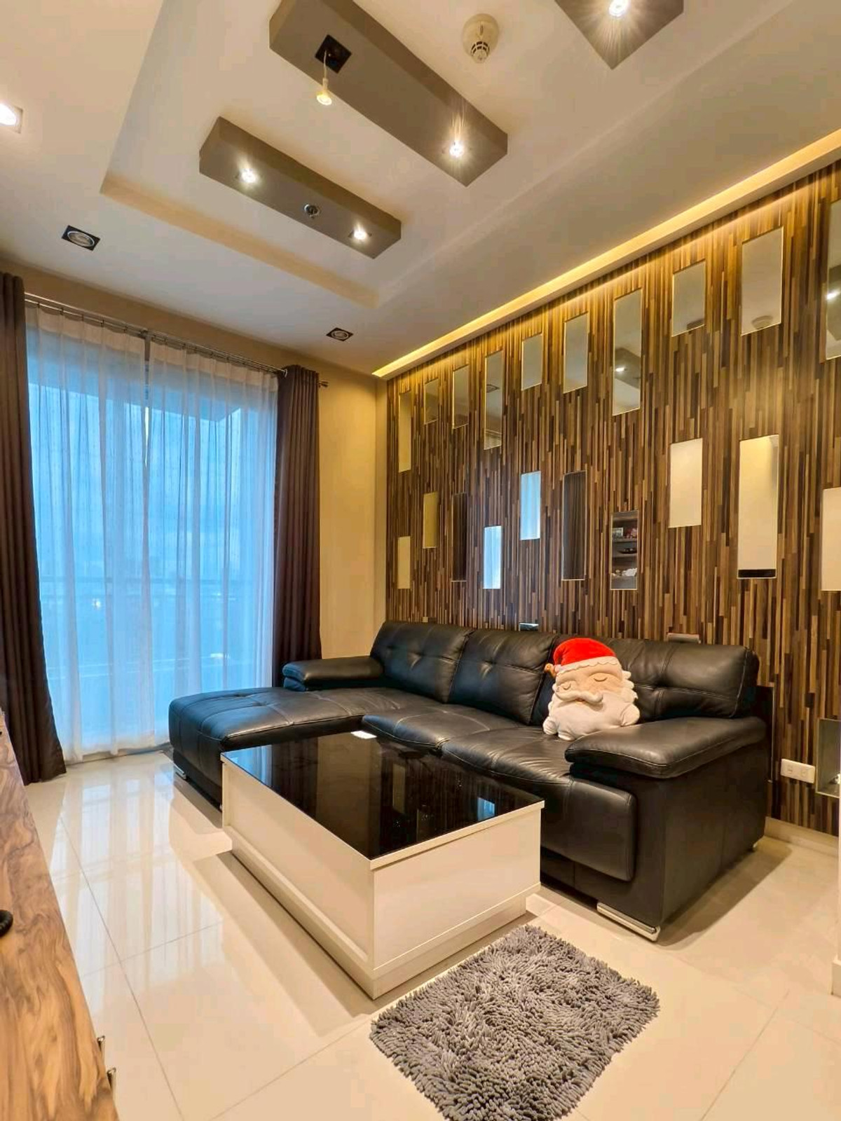 ขายคอนโดพระราม 9 เพชรบุรีตัดใหม่ RCA : ขาย​ Circle Condominium 47 ตร.ม. ใกล้ MRT เพชรบุรี ห้องใหญ่​ วิวโล่ง​ ชั้นสูง