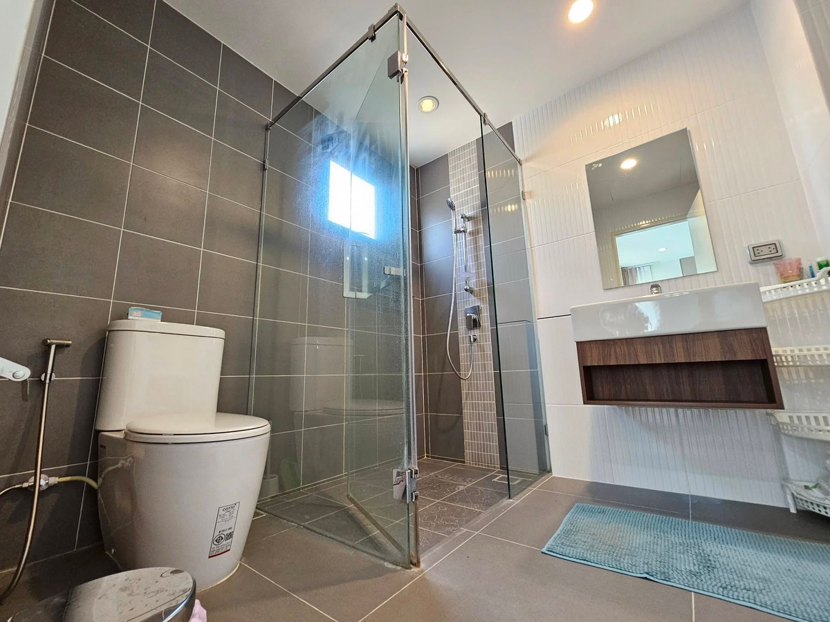 For RentHousePattanakan, Srinakarin : Baan Klang Muang The Edition Rama 9 - Krungthep Kreetha / 4 Bedrooms (FOR RENT) BZD138