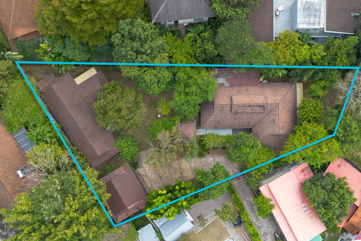 ขายบ้านเชียงใหม่ : บ้านรีสอร์ตหลายหลัง บนที่ดินขนาดใหญ่ ร่มรื่น ใกล้สนามบิน หนองควาย, เชียงใหม่