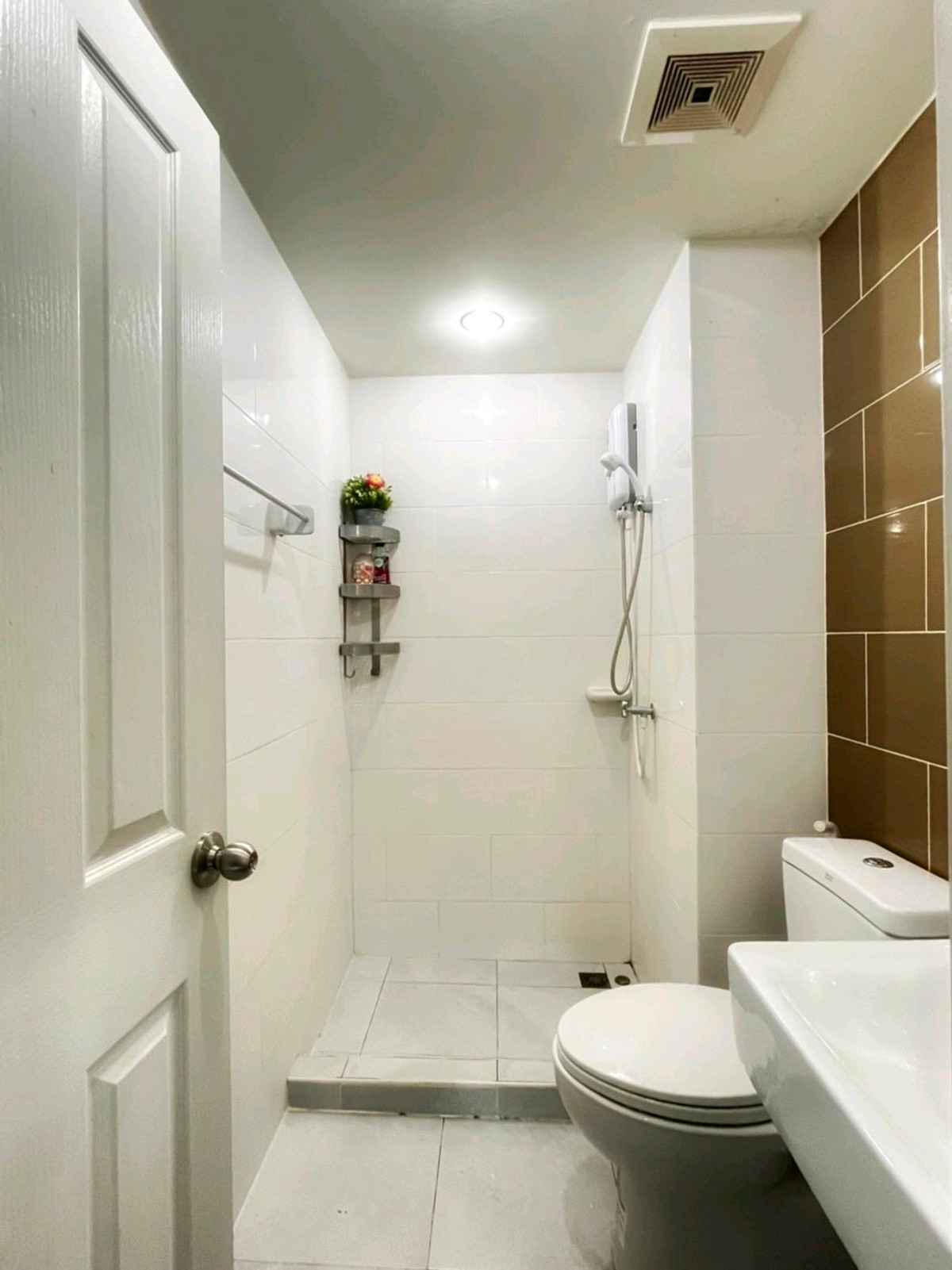 ขายคอนโดรามคำแหง หัวหมาก : ขายคอนโด ชั้น 2. 28 ตรม. เจ้าของขายเอง 