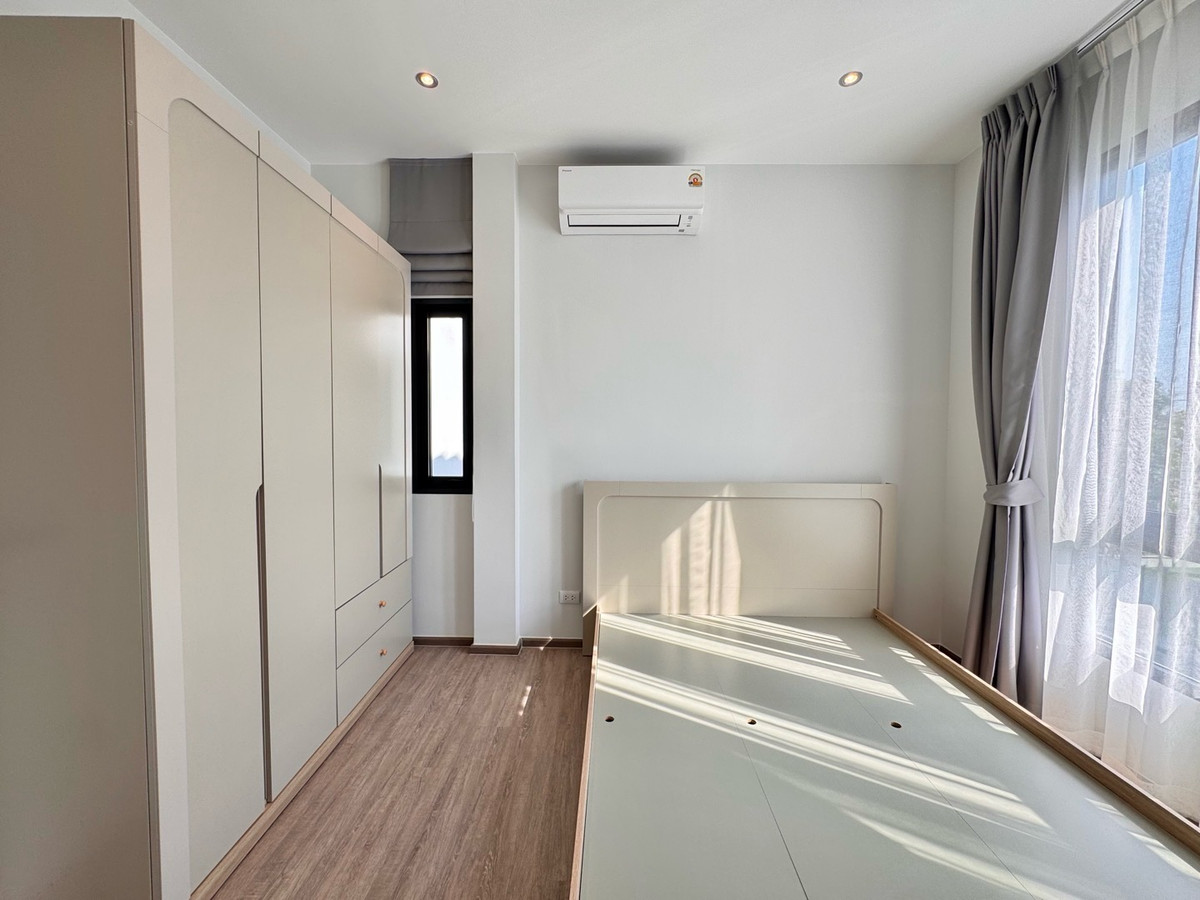 For RentSamut Prakan,Samrong : 💥ForRent💥3Bed •  Grande Pleno Sukhumvit–Bangna 🏡 Near Mega Bangna 🐶🐱 Pet Friendly* Ready to move in ‼️  Fully Furnished ✨