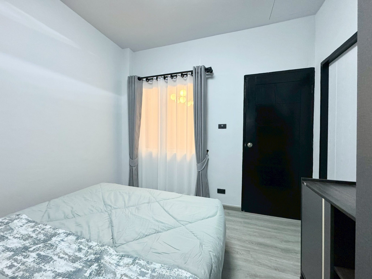 For SaleTownhomePattaya, Bangsaen, Chonburi : Siam Country Club - Soi Phonprapanimit 15 / 2 Bedrooms (FOR SALE) BEWN077