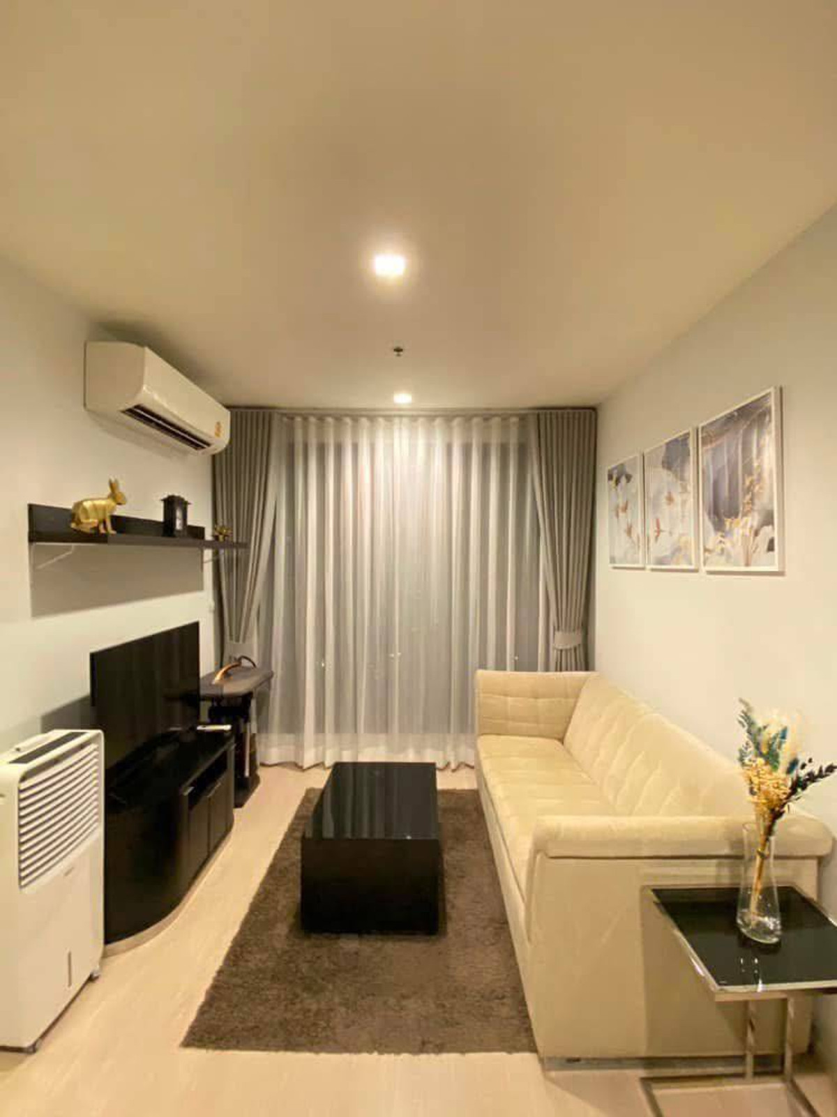 For RentCondoOnnut, Udomsuk : Ready to move 2 bed 1 bath condo for rent Rhythm Sukhumvit 44/1
