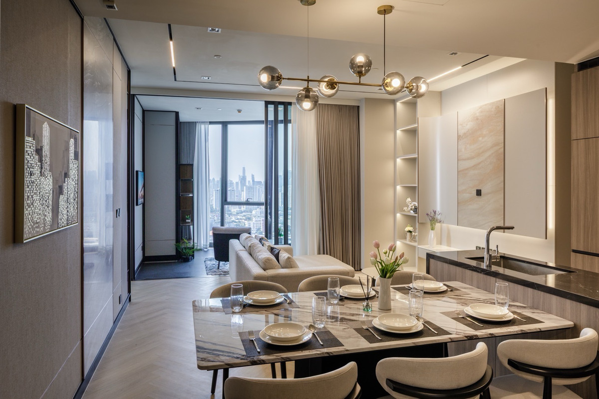 For RentCondoSukhumvit, Asoke, Thonglor : For rent: Aestiq Thonglor, 3 bedrooms, 3 bathrooms, private elevator, new room, decorated in Luxury Style.