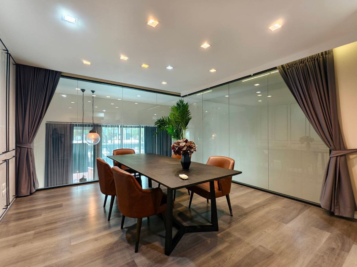 โฮมออฟฟิศบางนา แบริ่ง ลาซาล : ขาย/ให้เช่า โฮมออฟฟิศ 4 ชั้น Cascade Bangna (คาสเคด บางนา) 270 ตร.ม. ติดถนนใหญ่ ใกล้เมกาบางนา ที่จอดรถกว่า 300 คัน