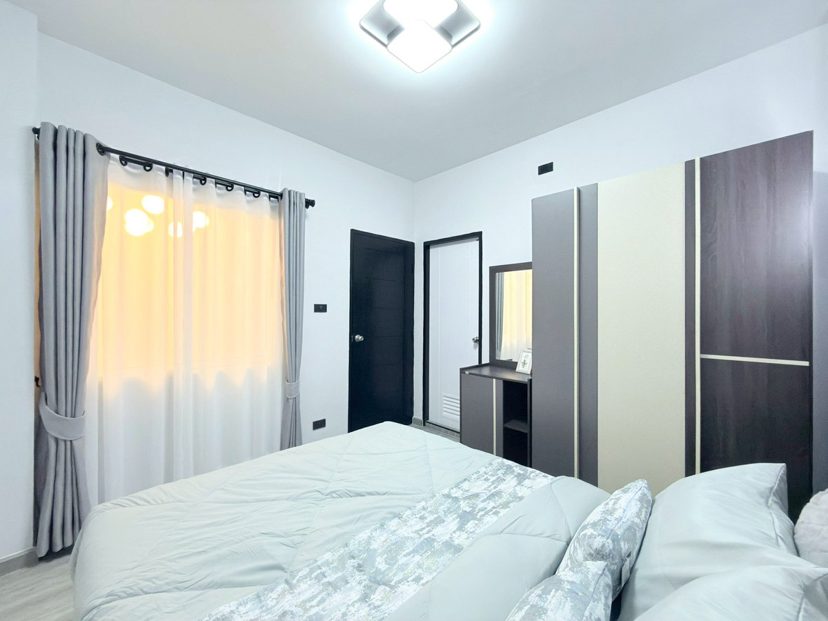 For SaleTownhomePattaya, Bangsaen, Chonburi : Siam Country Club - Soi Phonprapanimit 15 / 2 Bedrooms (FOR SALE) BEWN077