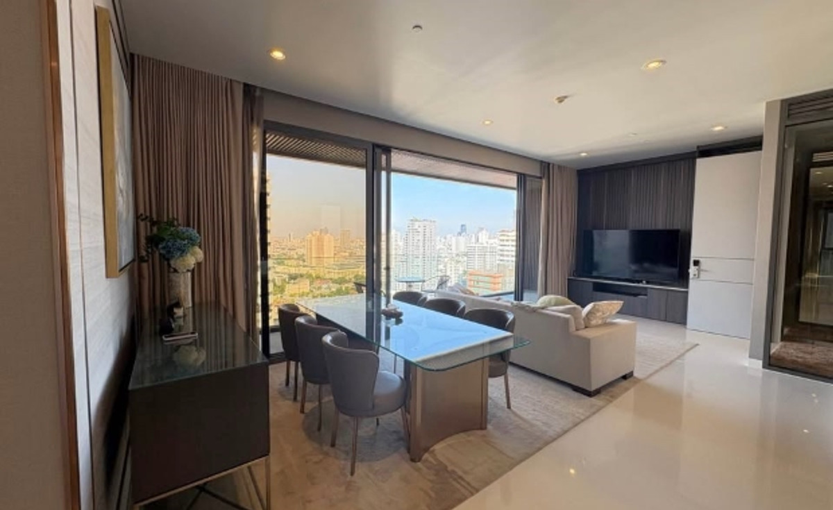 ขายคอนโดสุขุมวิท อโศก ทองหล่อ : 🔥ขายด่วนคอนโด Vittorio Sukhumvit 39 (2 ห้องนอน 3 ห้องน้ำ) 51.5 MB, วิวเมือง