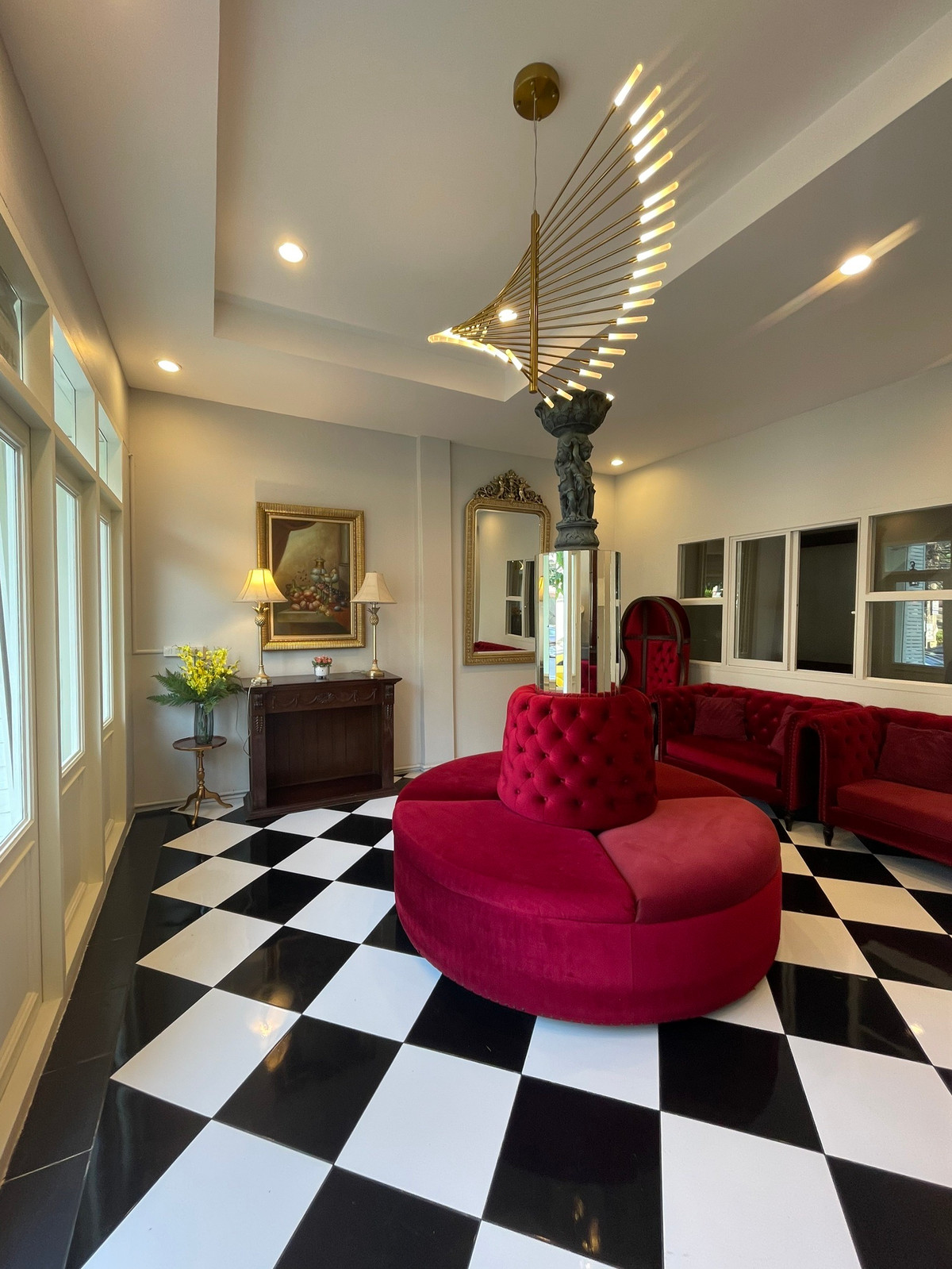 For RentShop HousePattanakan, Srinakarin : 3-storey commercial building for rent, next to Krungthep Kreetha Road, Soi 7, size 26 square meters, upper floor has 5 bedrooms, suitable for doing business. Beauty Clinic, Spa / Wellness, Full Service Beauty Salon Homey style cafe