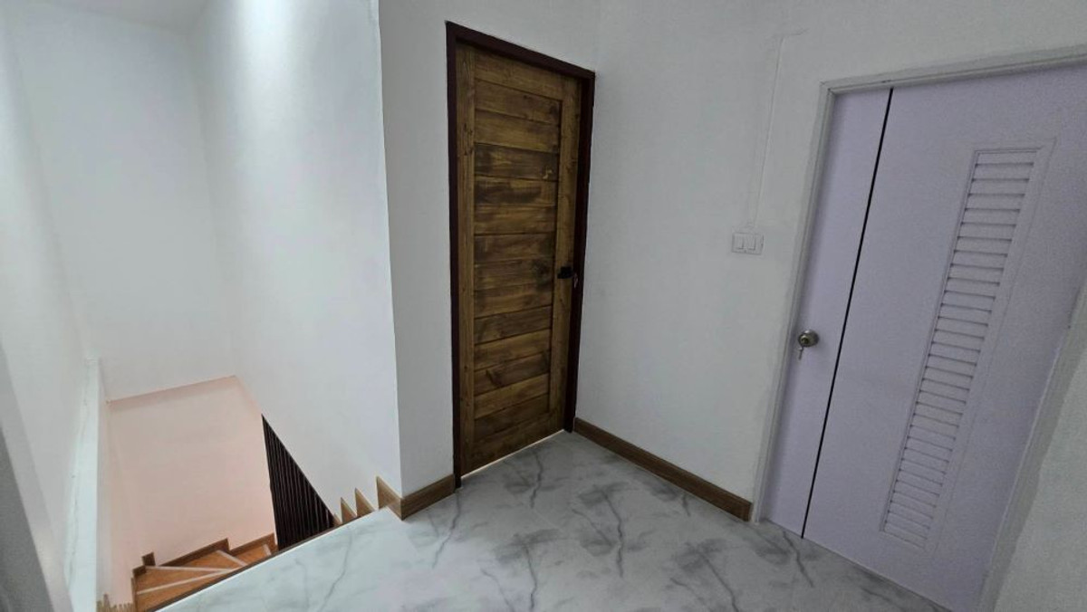 ขายทาวน์โฮมสระบุรี : ขายทาวน์เฮาส์ 2ชั้น พื้นที่ 16 ตร.ว. ถนนเทศบาล 3 ซอย 8 ต.ปากเพรียว อ.เมืองสระบุรี จ.สระบุรี ทำเลทองใจกลางเมืองสระบุรี