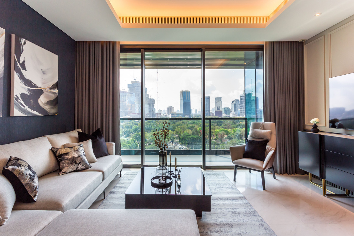 CondoWitthayu, Chidlom, Langsuan, Ploenchit : Sindhorn Tonson Sell/Rent: 1bed 1bath 87sqm. Sell: 21,900,000 Rent: 120,000/mth. Am: 0656199198