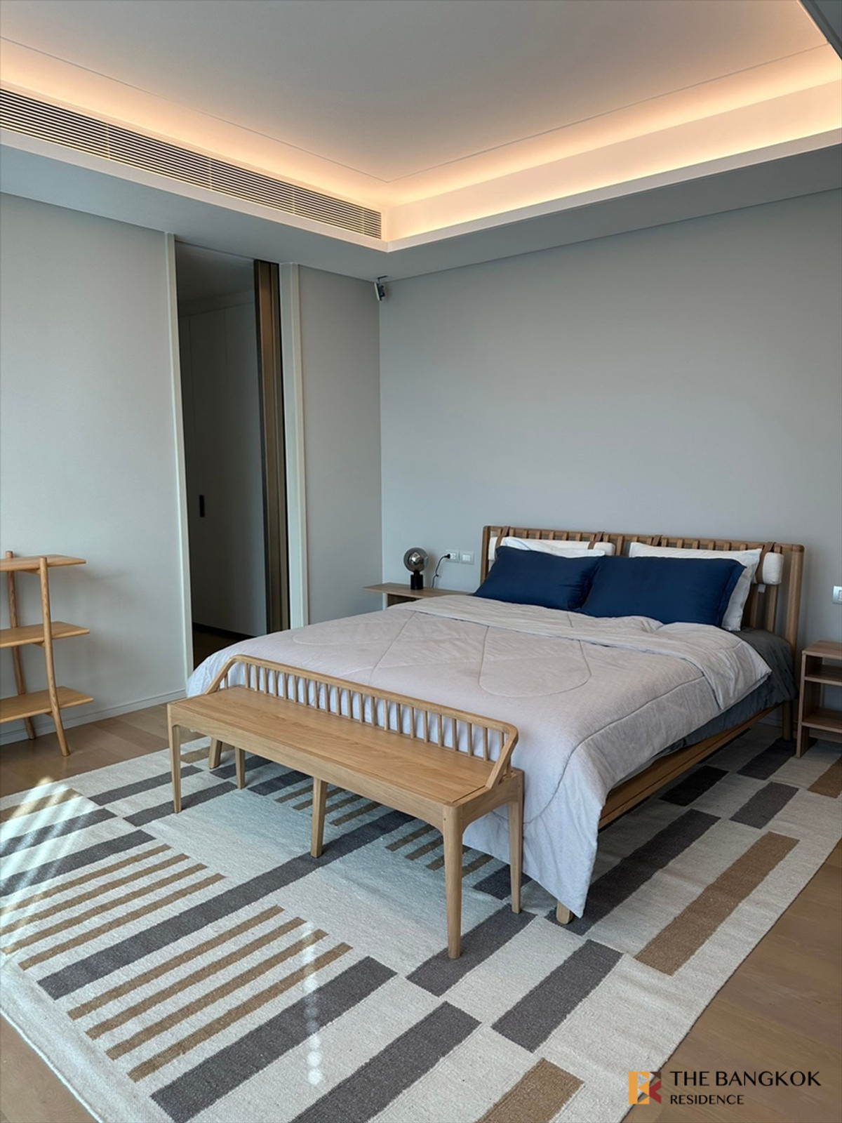 For SaleCondoWitthayu, Chidlom, Langsuan, Ploenchit : 🌳🏙️ Timeless Ultra-Luxury Living in the Heart of Langsuan - Baan Sindhorn near Bts Chidlom