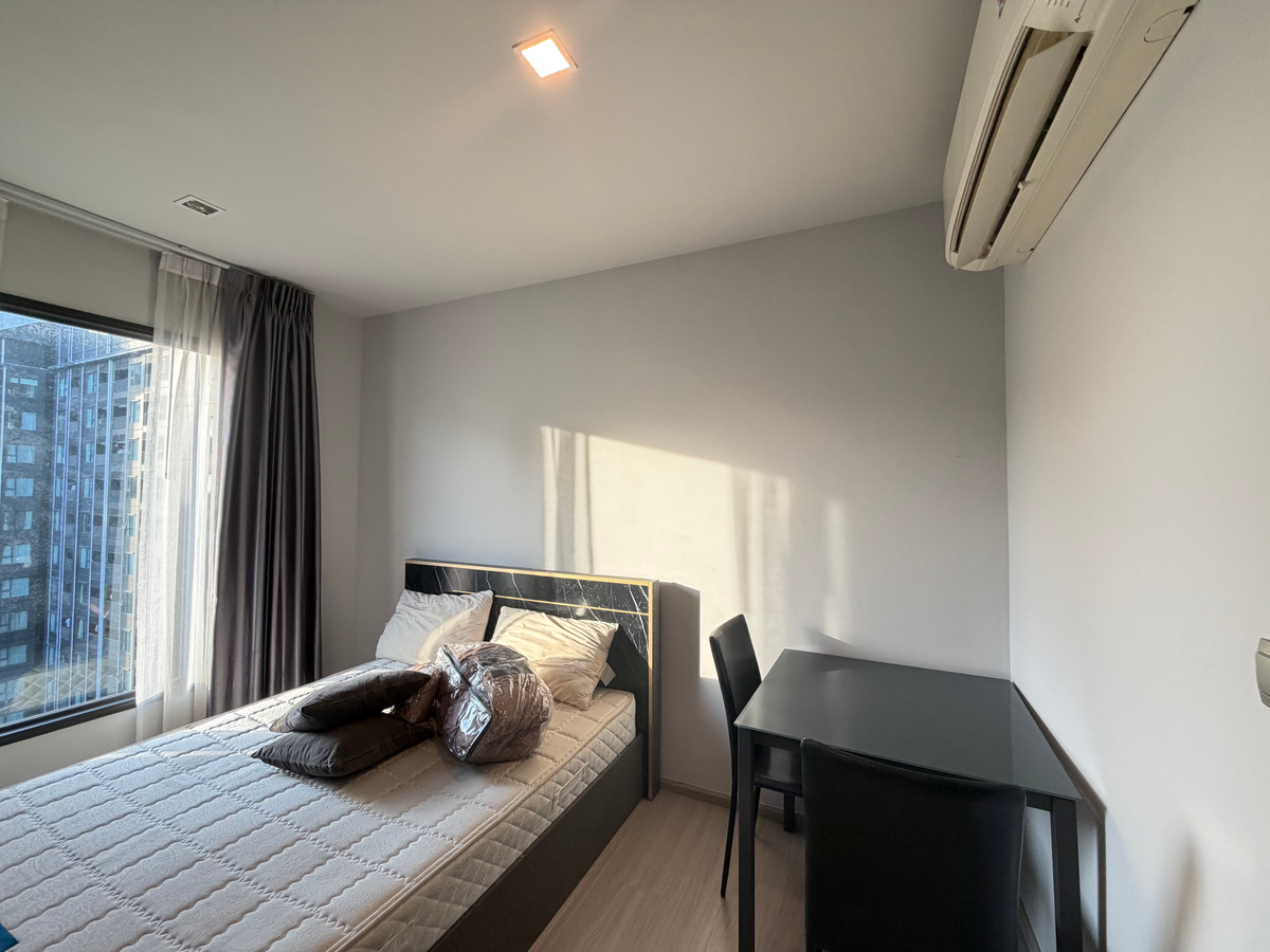 For RentCondoRama9, Petchburi, RCA : For rent: Life Asoke-Rama 9 📍near MRT Rama 9, only 300 meters.