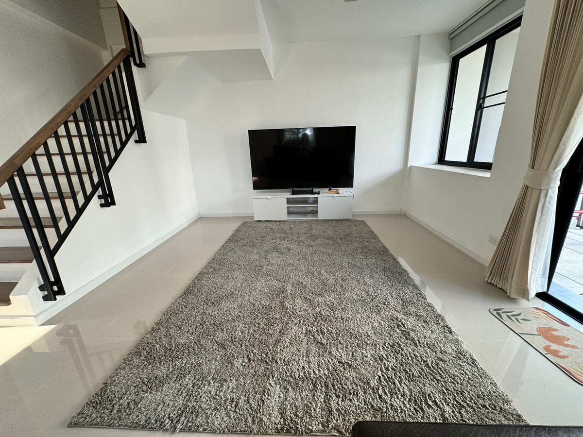 ให้เช่าทาวน์โฮมอ่อนนุช อุดมสุข : ให้เช่าทาวน์โฮม 3 ชั้นใหม่ Q Prime สุขุมวิท77 (46 ตร.ว.) 3 นอน 4 น้ำ หลังมุม มีสวนส่วนตัว