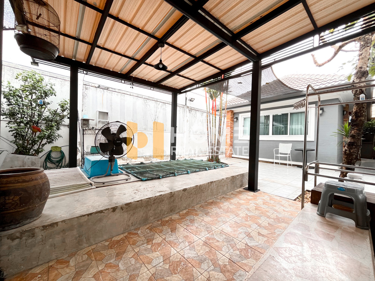 For SaleHouseLadkrabang, Suwannaphum Airport : Manthana Onnut - Wongwaen 4 / 3 Bedrooms (For Sale), Manthana Onnut - Wongwaen / 3 Bedrooms (FOR SALE) POON137