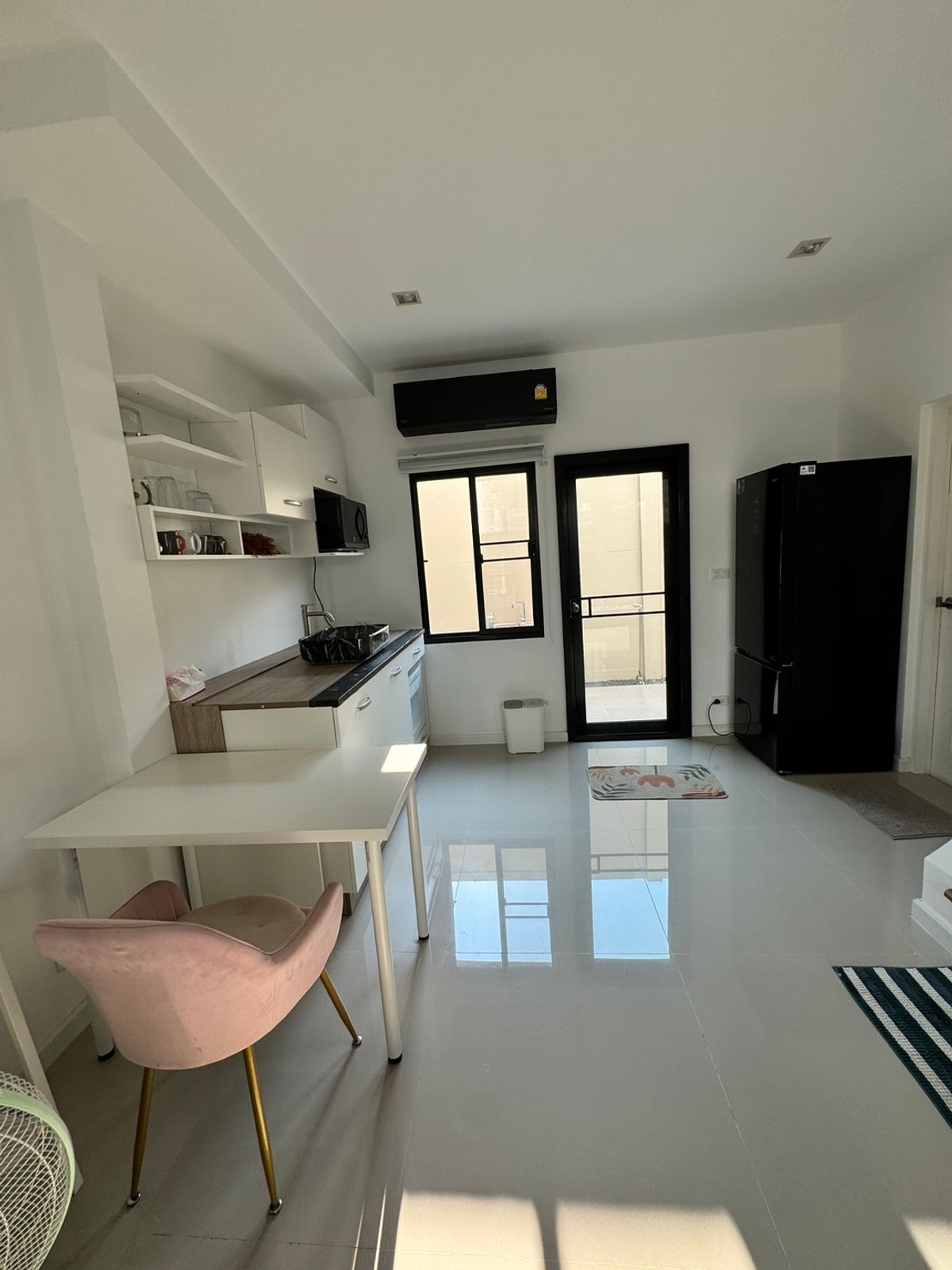 ให้เช่าทาวน์โฮมอ่อนนุช อุดมสุข : ให้เช่าทาวน์โฮม 3 ชั้นใหม่ Q Prime สุขุมวิท77 (46 ตร.ว.) 3 นอน 4 น้ำ หลังมุม มีสวนส่วนตัว