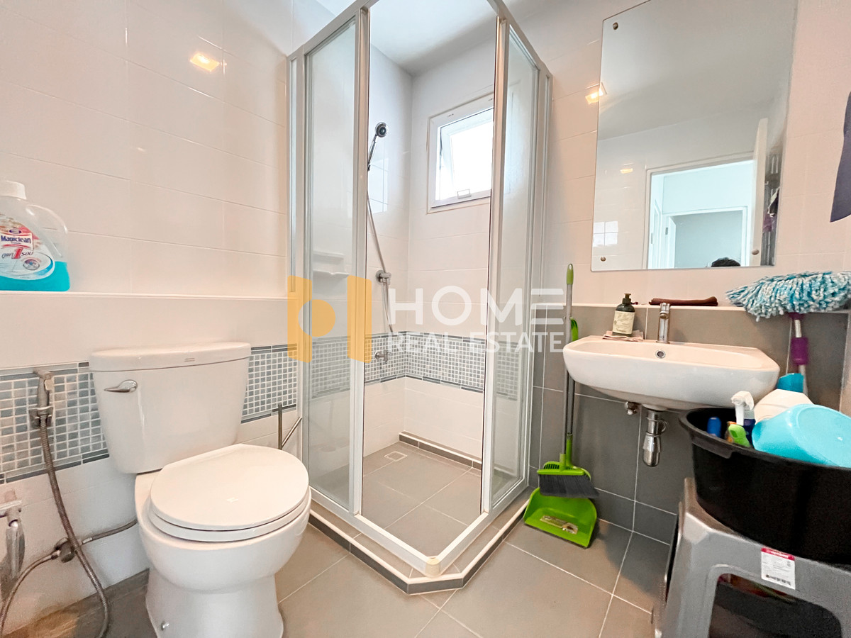 For SaleHouseLadkrabang, Suwannaphum Airport : Manthana Onnut - Wongwaen 4 / 3 Bedrooms (For Sale), Manthana Onnut - Wongwaen / 3 Bedrooms (FOR SALE) POON137