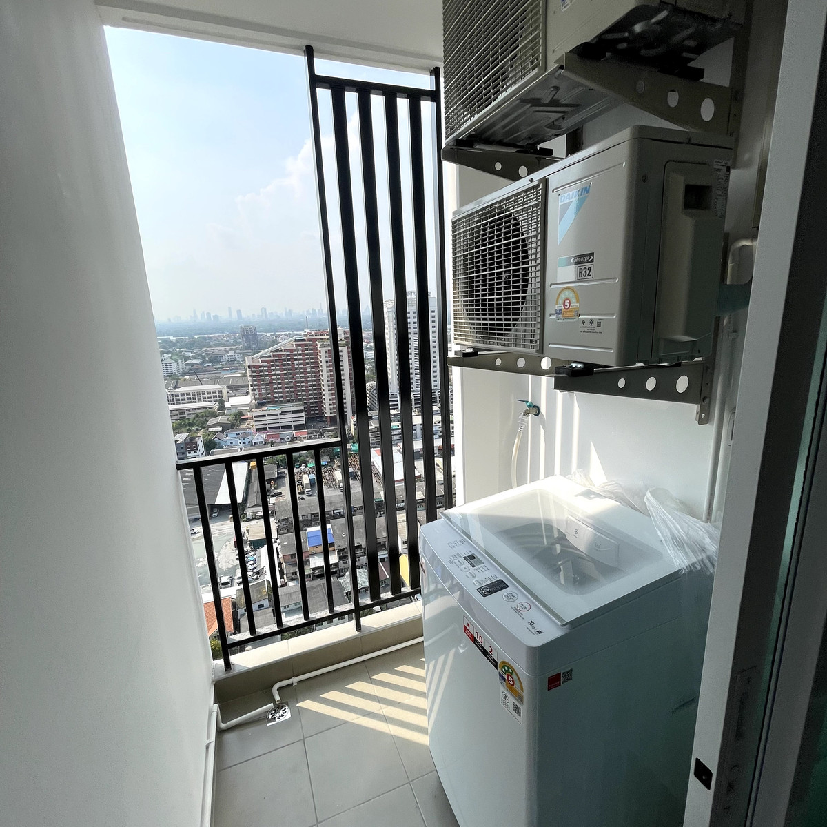 ให้เช่าคอนโดบางนา แบริ่ง ลาซาล : ให้เช่าใกล้BTS บางนา 350 เมตร - คอนโดรีเจ้นท์ โฮม บางนา 