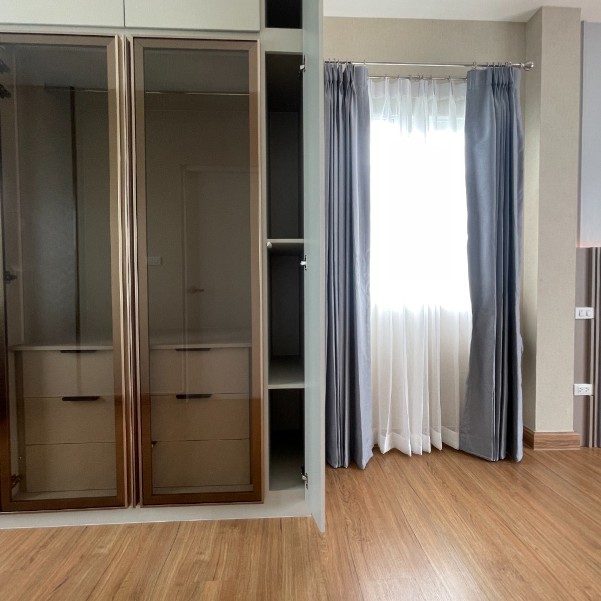 For RentSamut Prakan,Samrong : K-6748 For rent! Twin house Grand Pleno Mega Bangna, ready to move in, near Mega Bangna.