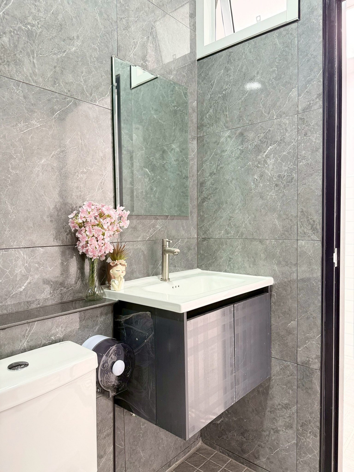 For SaleTownhomePattaya, Bangsaen, Chonburi : Siam Country Club - Soi Phonprapanimit 15 / 2 Bedrooms (FOR SALE) BEWN077