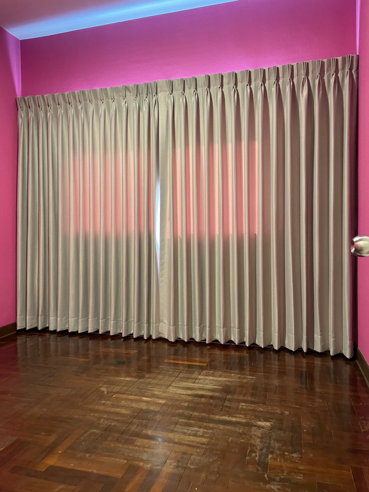 For RentShop HousePattanakan, Srinakarin : 3-storey commercial building for rent, next to Krungthep Kreetha Road, Soi 7, size 26 square meters, upper floor has 5 bedrooms, suitable for doing business. Beauty Clinic, Spa / Wellness, Full Service Beauty Salon Homey style cafe