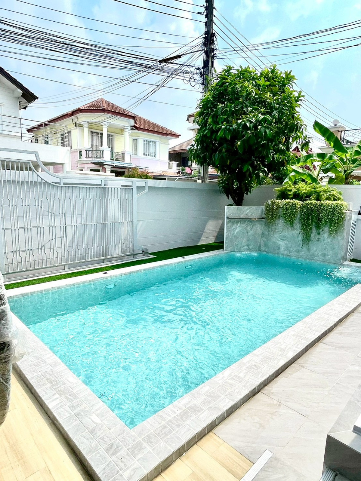 For SaleHousePattaya, Bangsaen, Chonburi : Park Avenue / 3 Bedrooms (For Sale), Park Avenue / 3 Bedrooms (FOR SALE) BEWN073