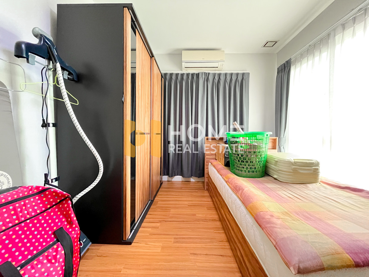 For SaleHouseLadkrabang, Suwannaphum Airport : Manthana Onnut - Wongwaen 4 / 3 Bedrooms (For Sale), Manthana Onnut - Wongwaen / 3 Bedrooms (FOR SALE) POON137