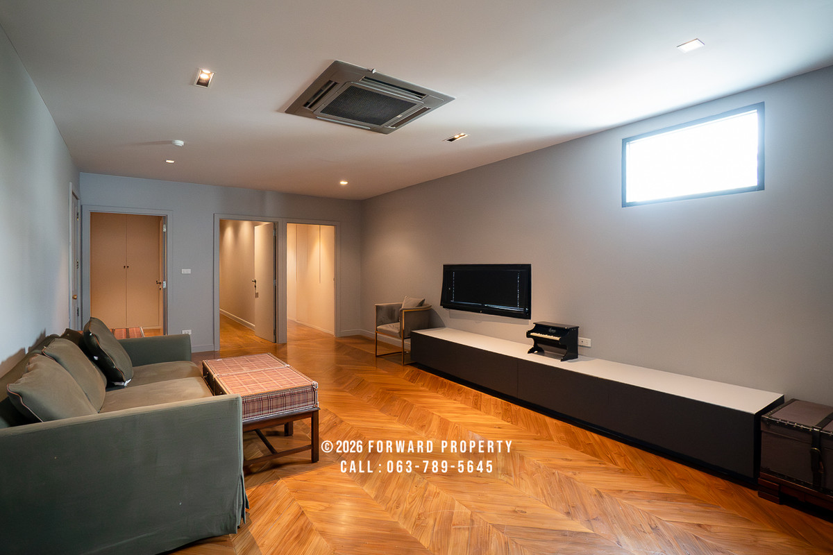 ให้เช่าโฮมออฟฟิศสุขุมวิท อโศก ทองหล่อ : ให้เช่าอาคาร 5 ชั้นทำเลทองหล่อ เหมาะสำหรับอยู่อาศัยหรือทำโฮมออฟฟิศ 