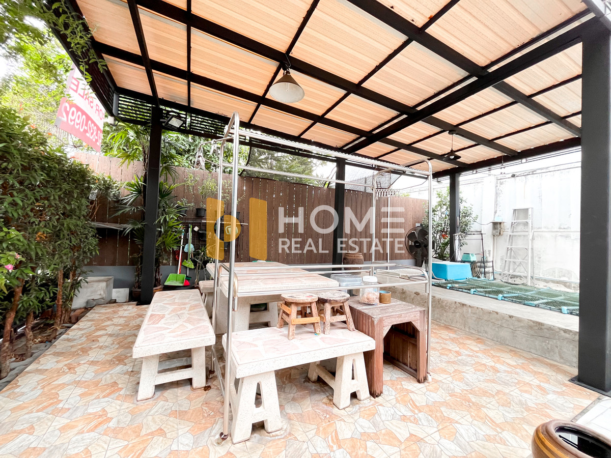 For SaleHouseLadkrabang, Suwannaphum Airport : Manthana Onnut - Wongwaen 4 / 3 Bedrooms (For Sale), Manthana Onnut - Wongwaen / 3 Bedrooms (FOR SALE) POON137