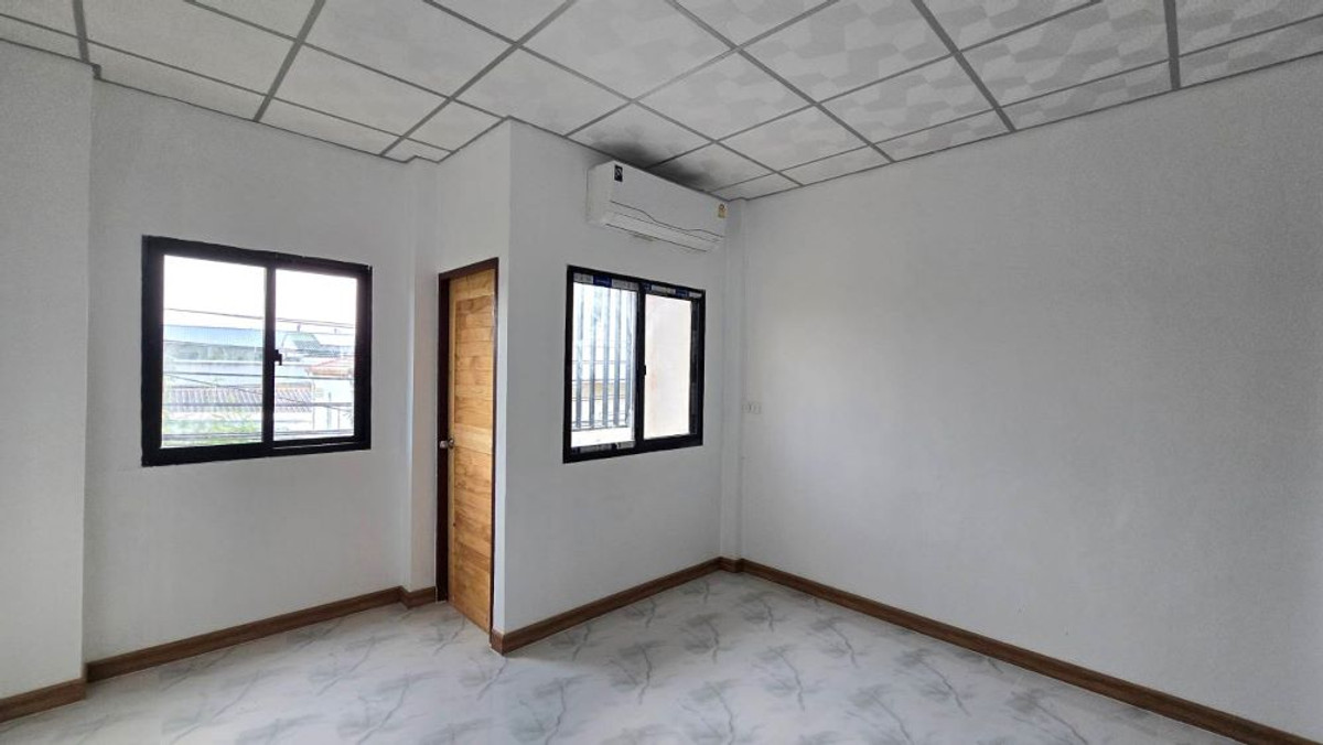 ขายทาวน์โฮมสระบุรี : ขายทาวน์เฮาส์ 2ชั้น พื้นที่ 16 ตร.ว. ถนนเทศบาล 3 ซอย 8 ต.ปากเพรียว อ.เมืองสระบุรี จ.สระบุรี ทำเลทองใจกลางเมืองสระบุรี