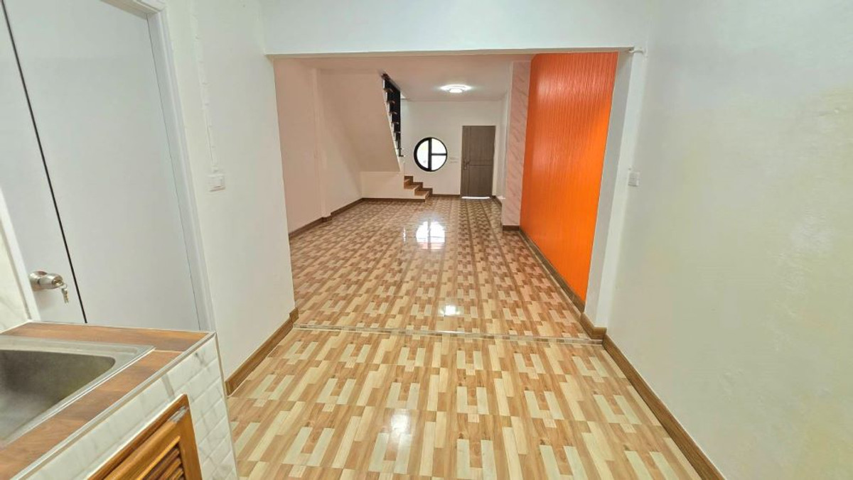 ขายทาวน์โฮมสระบุรี : ขายทาวน์เฮาส์ 2ชั้น พื้นที่ 16 ตร.ว. ถนนเทศบาล 3 ซอย 8 ต.ปากเพรียว อ.เมืองสระบุรี จ.สระบุรี ทำเลทองใจกลางเมืองสระบุรี