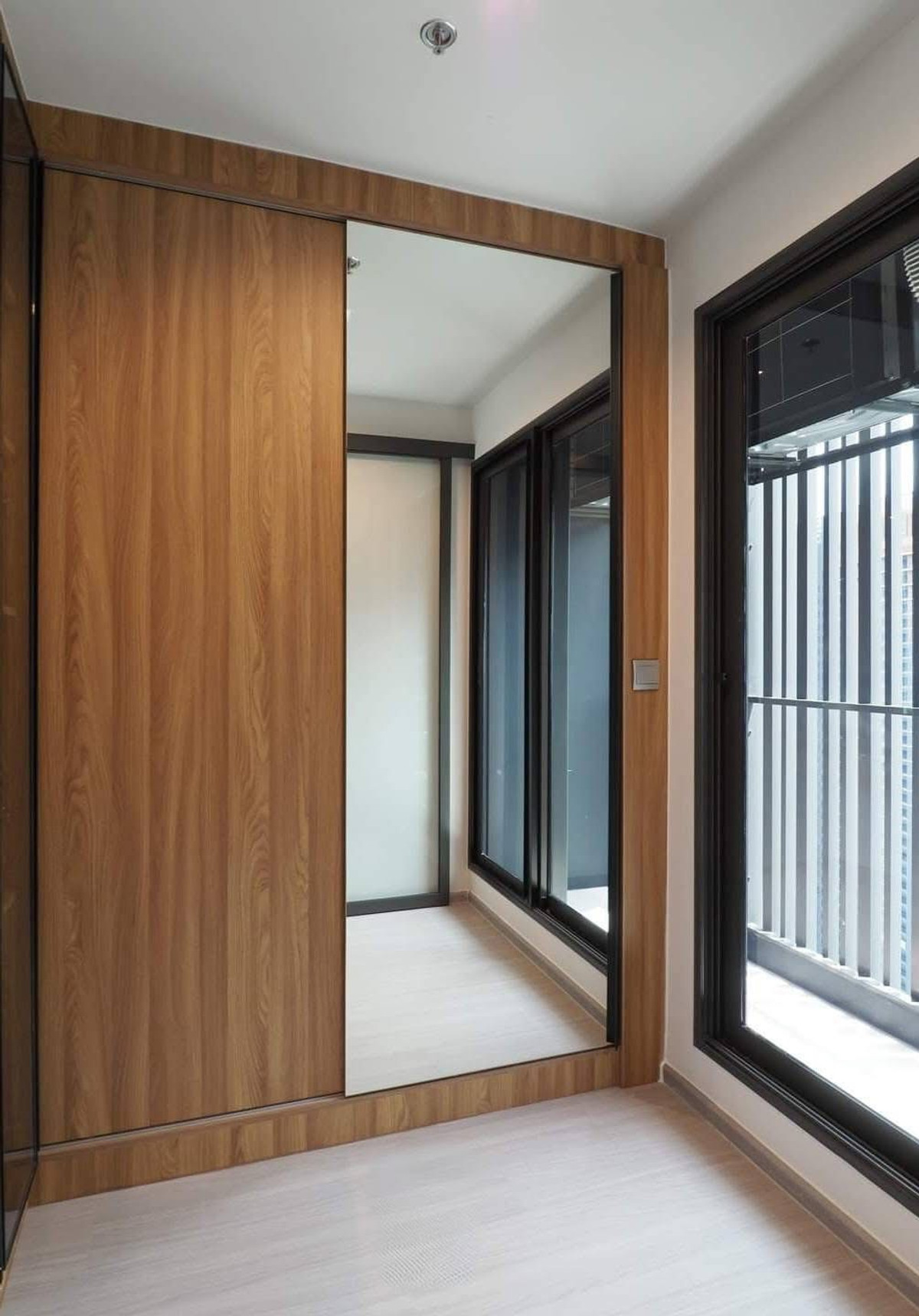 For SaleCondoLadprao, Central Ladprao : Life Ladprao / 1 Bedroom (FOR SALE), Life Ladprao / 1 Bedroom (For Sale) PINP235