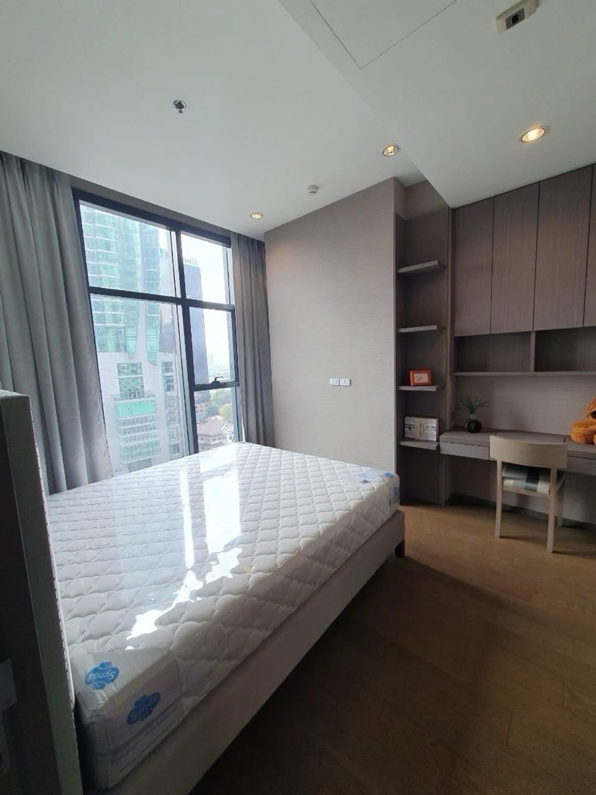 ให้เช่าคอนโดสาทร นราธิวาส : The Diplomat Sathorn.  for rent 0816037454