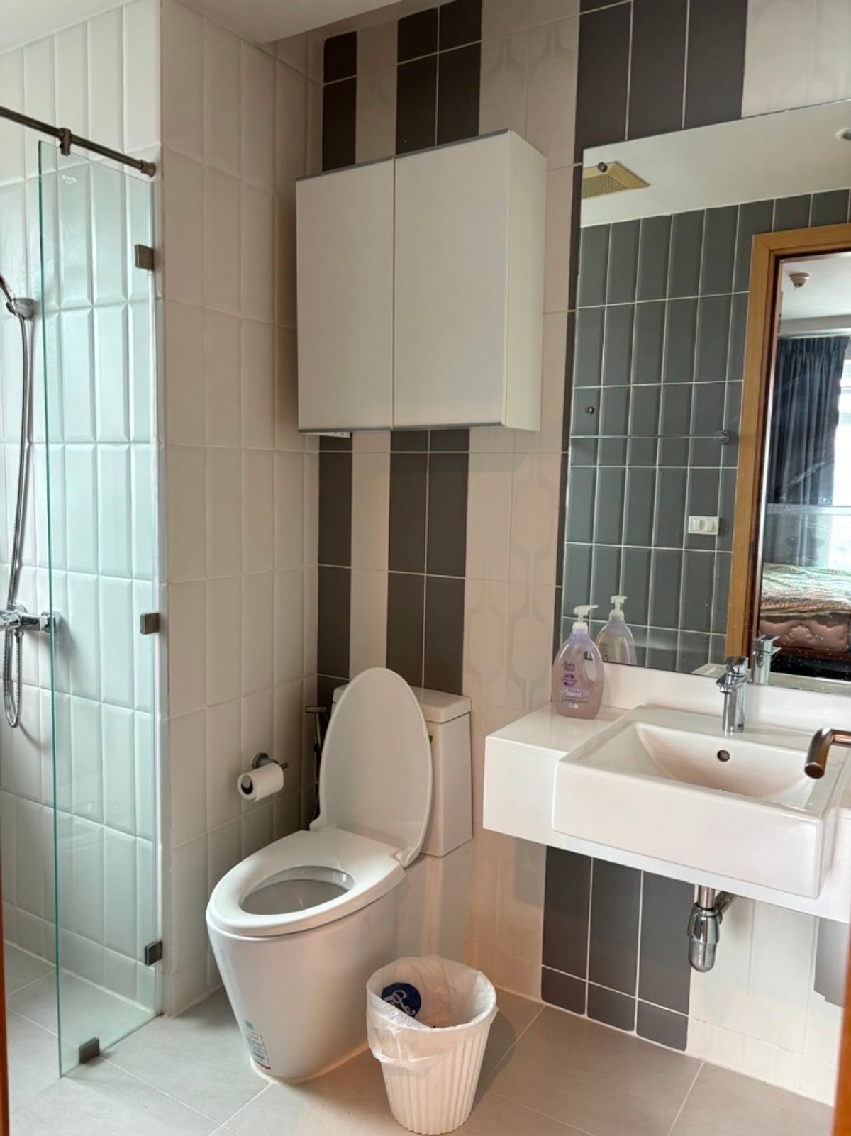 For SaleCondoRama9, Petchburi, RCA : Circle Condominium / 2 Bedrooms (FOR SALE), Circle Condominium / 2 Bedrooms (For Sale) TARN269